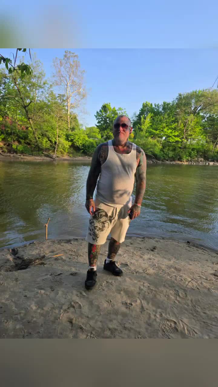 @Tattedhoosierguy