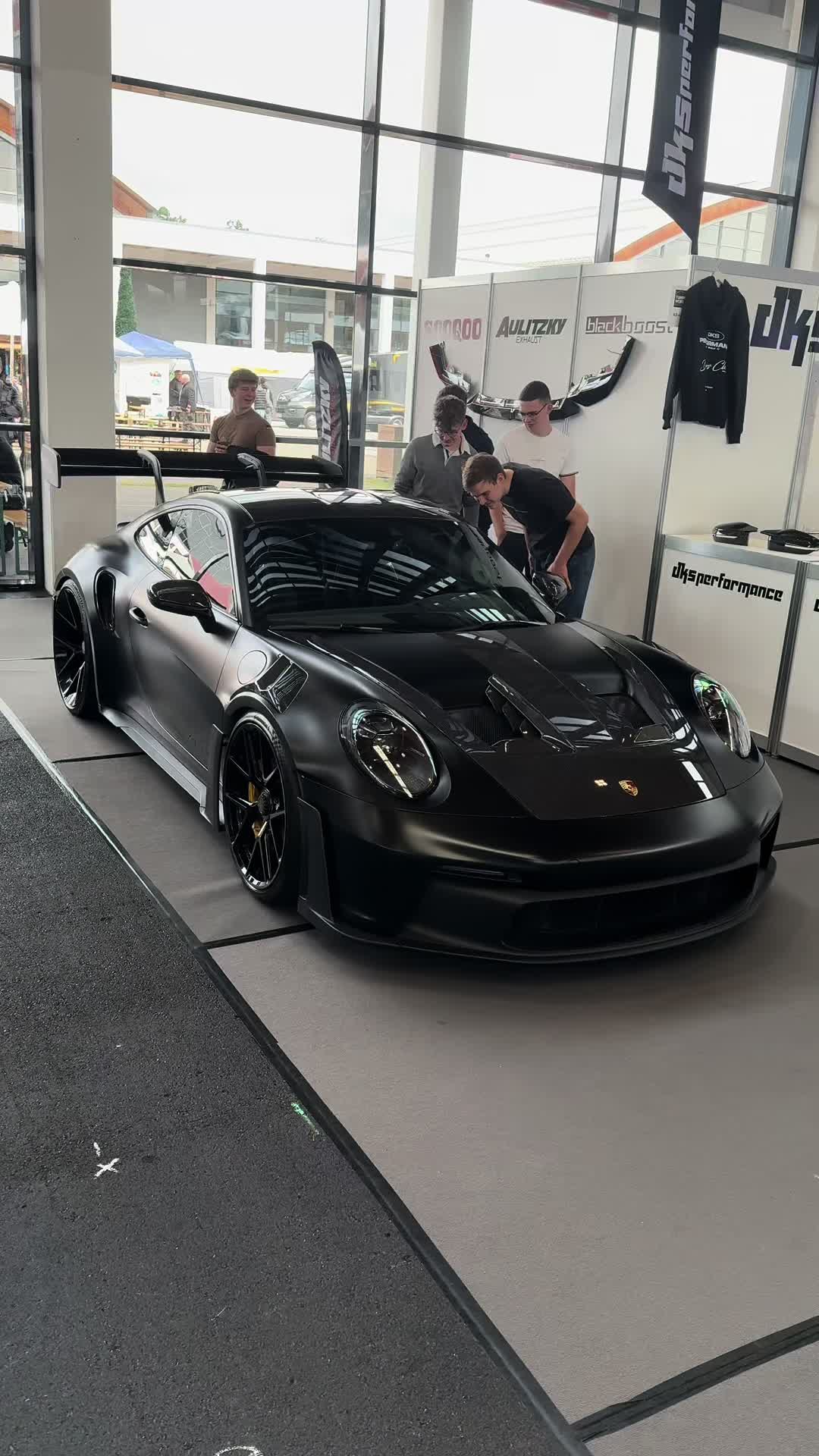 @LukasFerrari