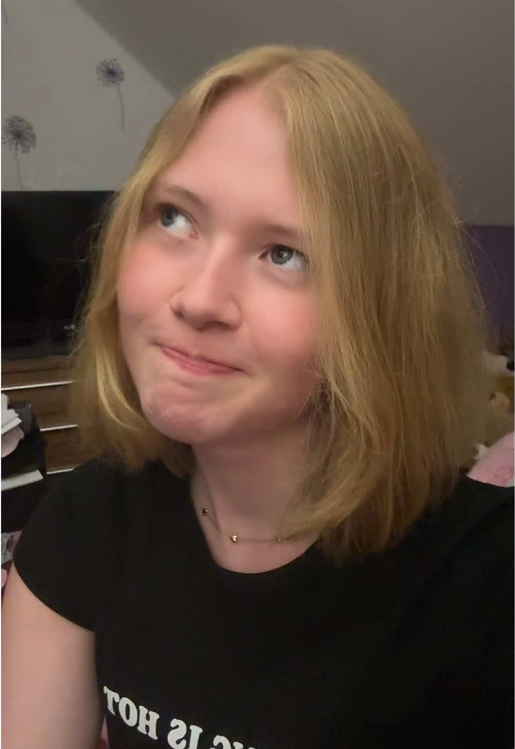 @Vivien🦦