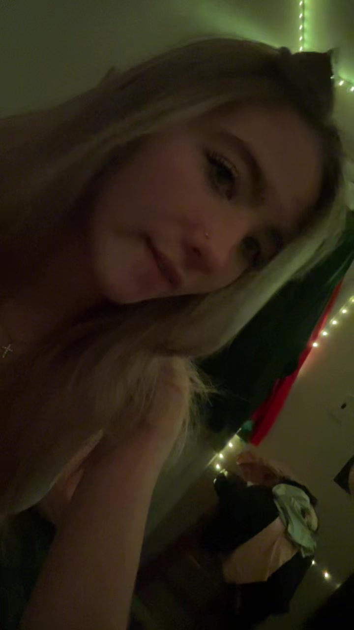 @livy.poo.16