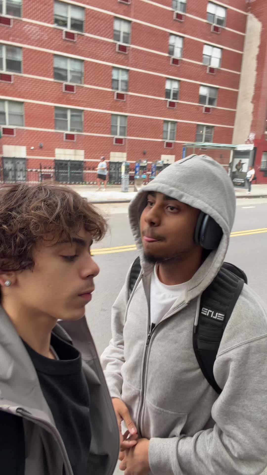 @iseezayy