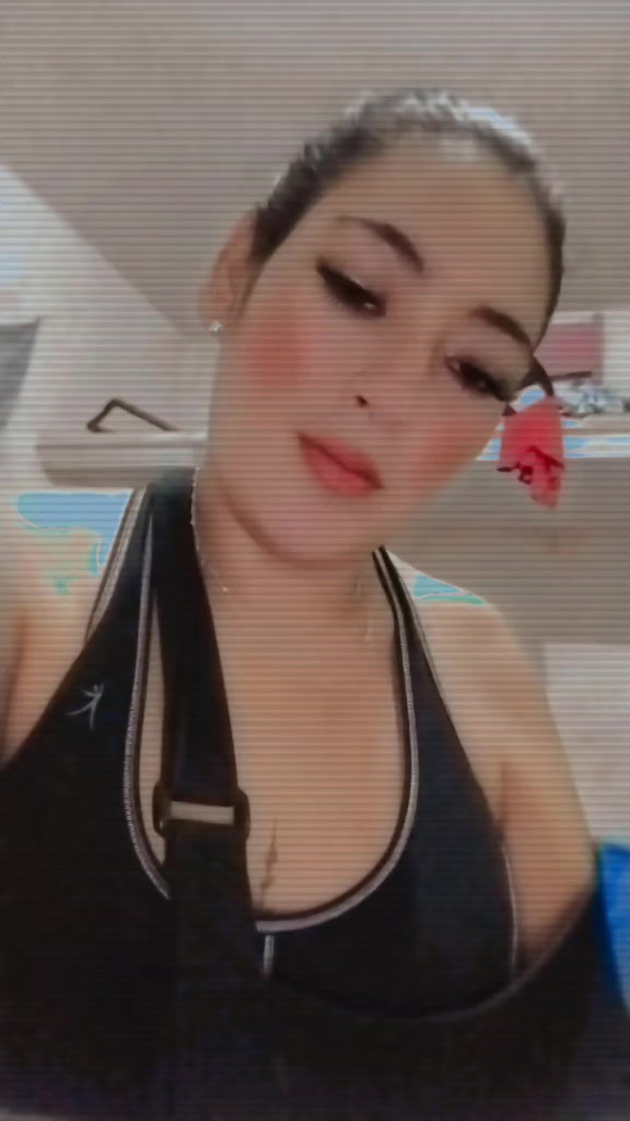 @lizzi alvarado