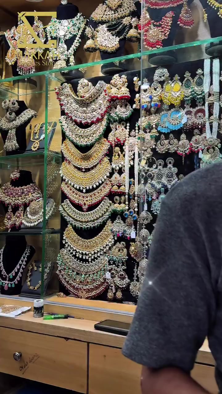 @Makkah bangles store