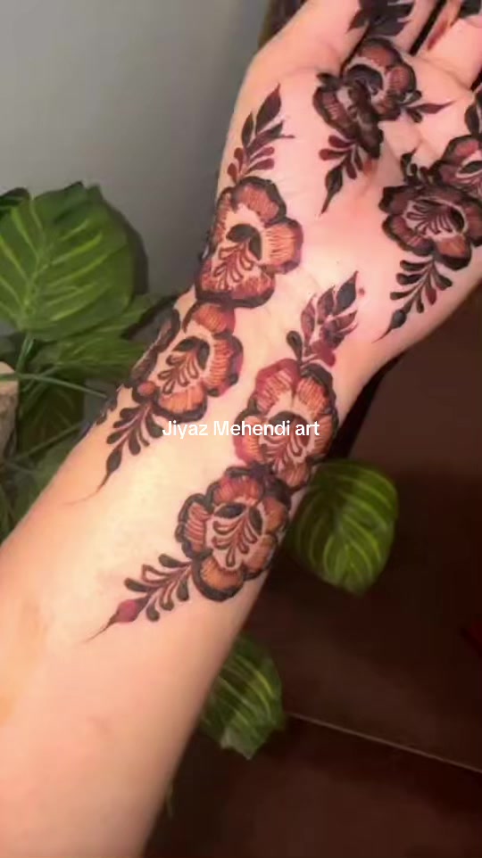 @jiya's mehendi art