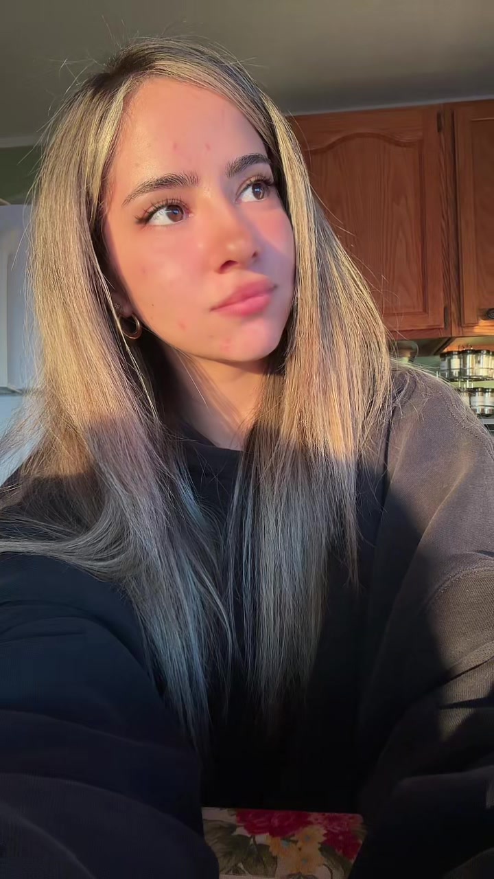 @laylai05