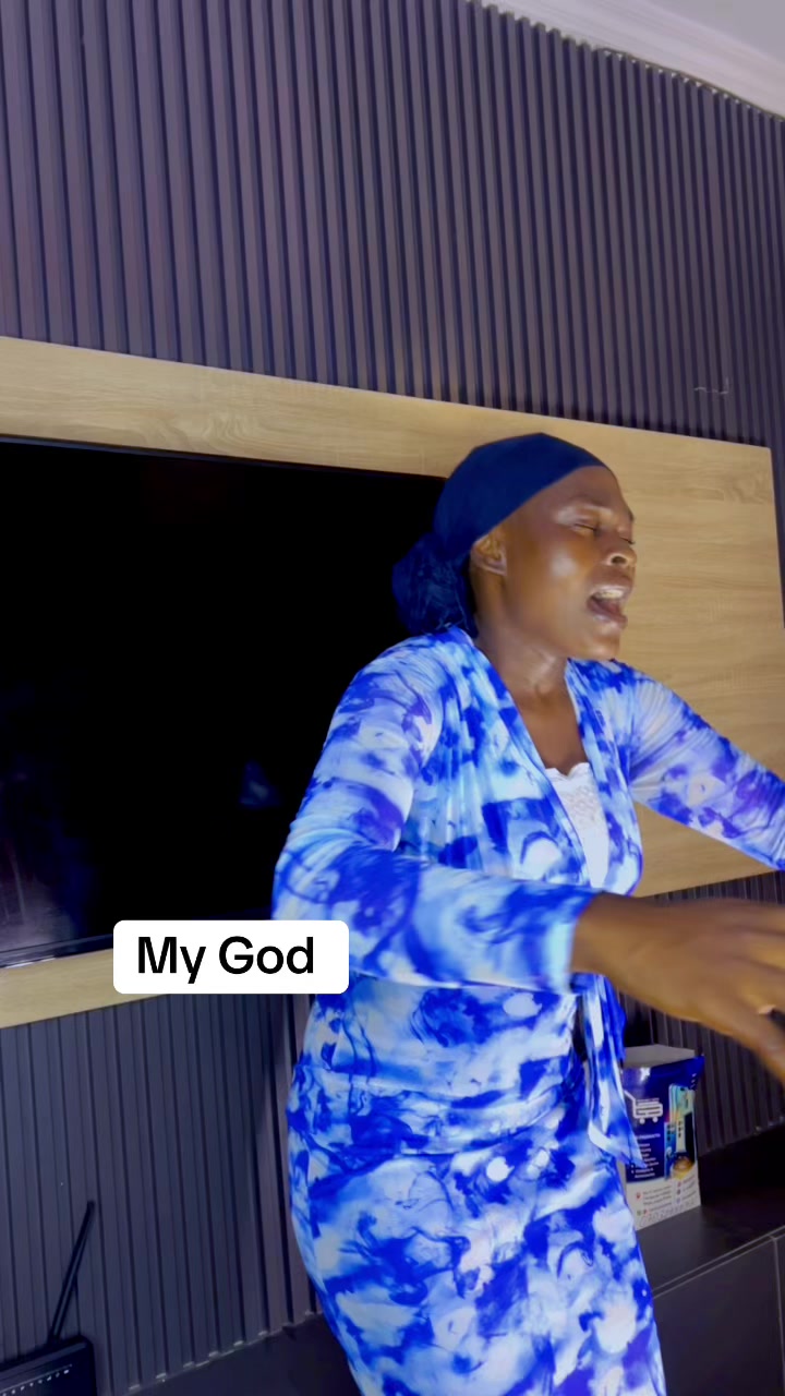 @Annienwamba
