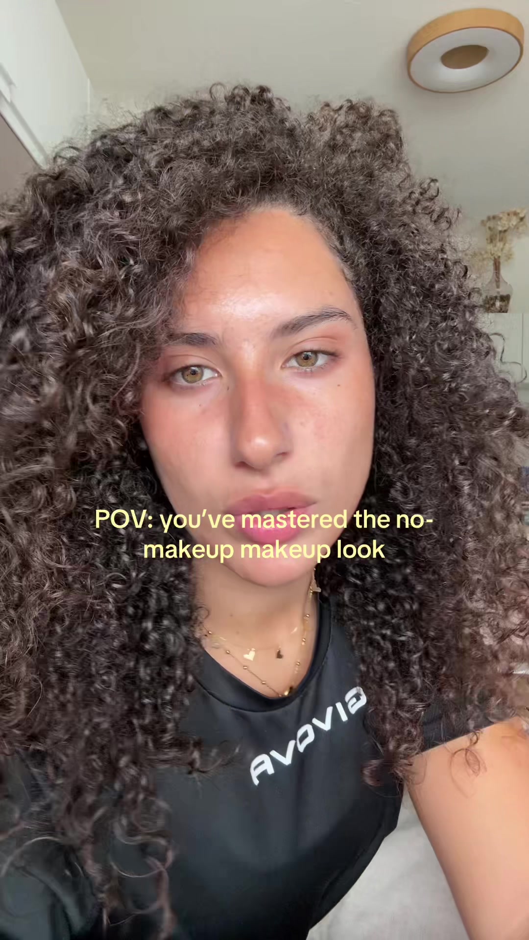 @mathildee.lt