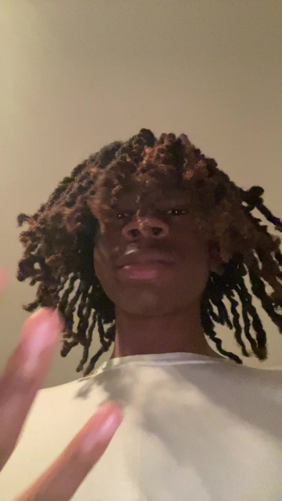 @🀥
