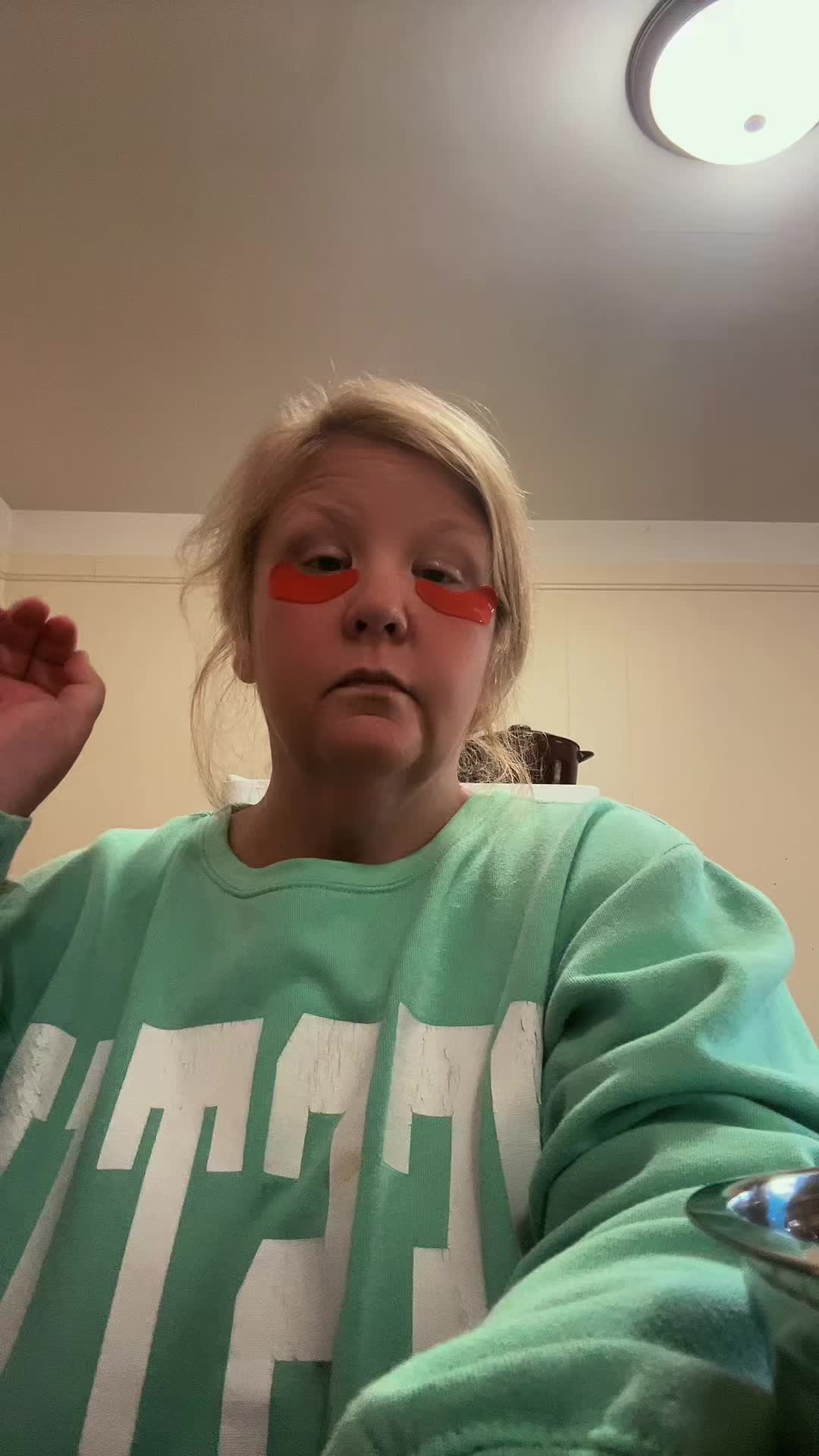@Lexi Lou💕🪩🫶🌟☮️