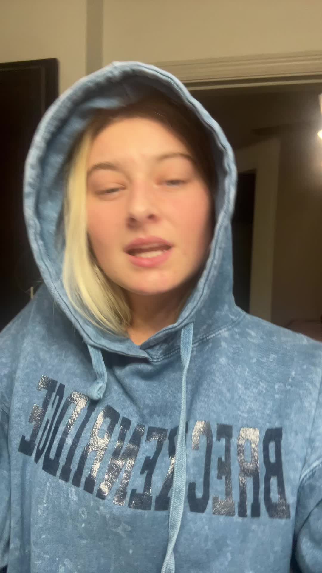 @Hollyn J