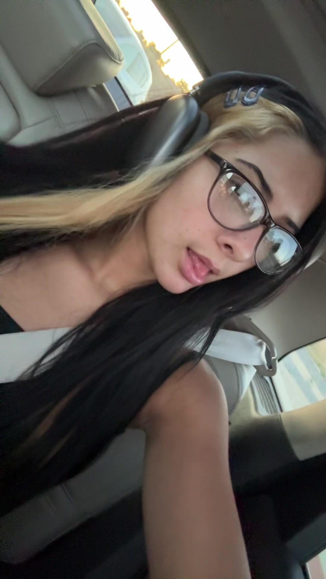 @👽
