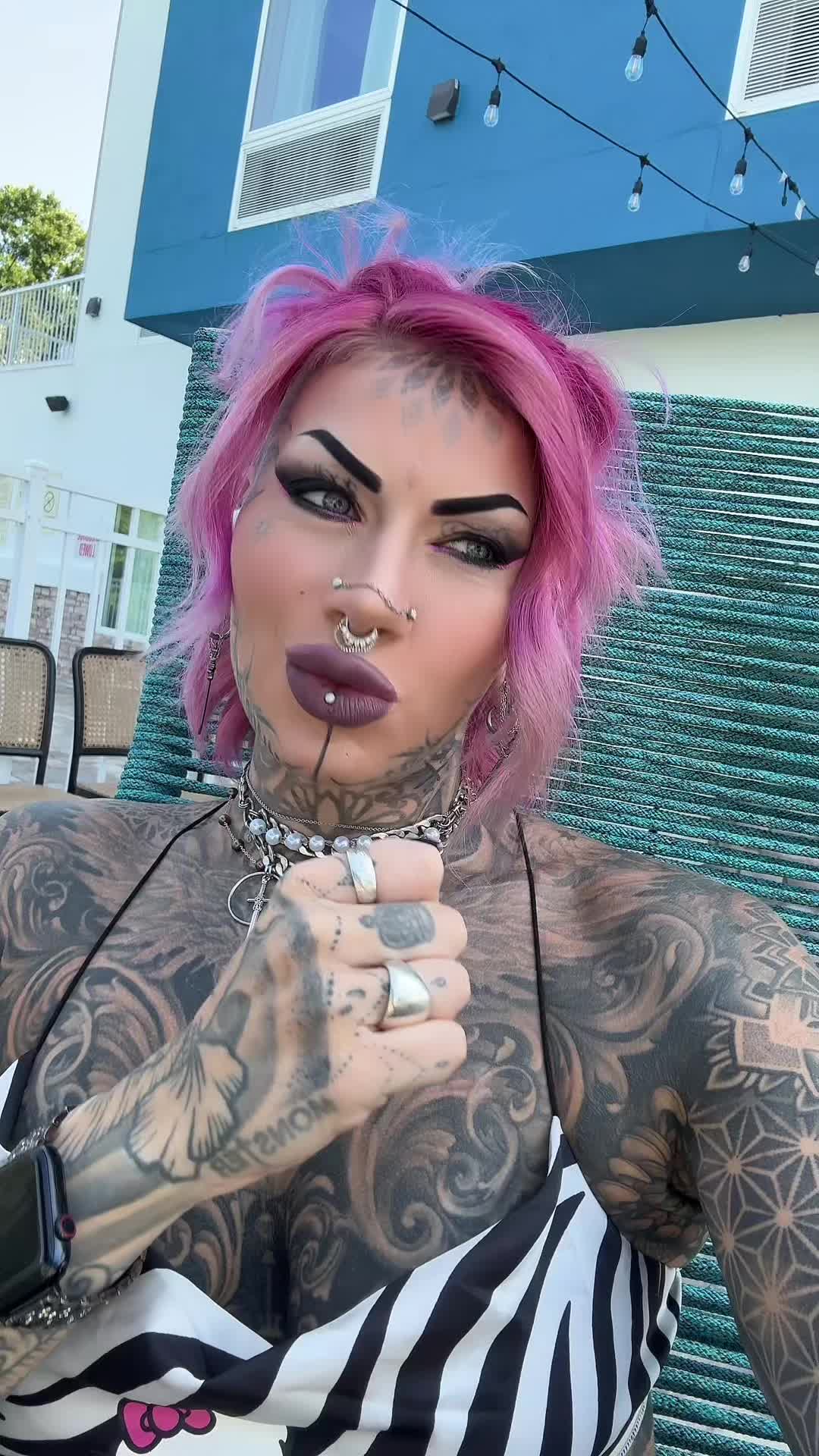 @BrookelleBombshelle