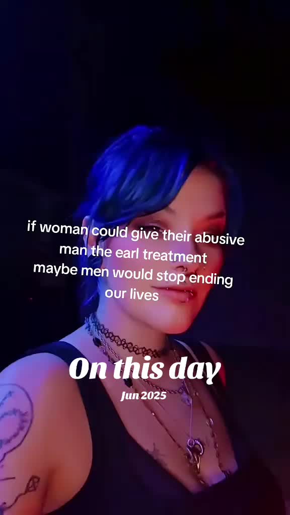 @Iminsanitylifeisthemadhouse🫀