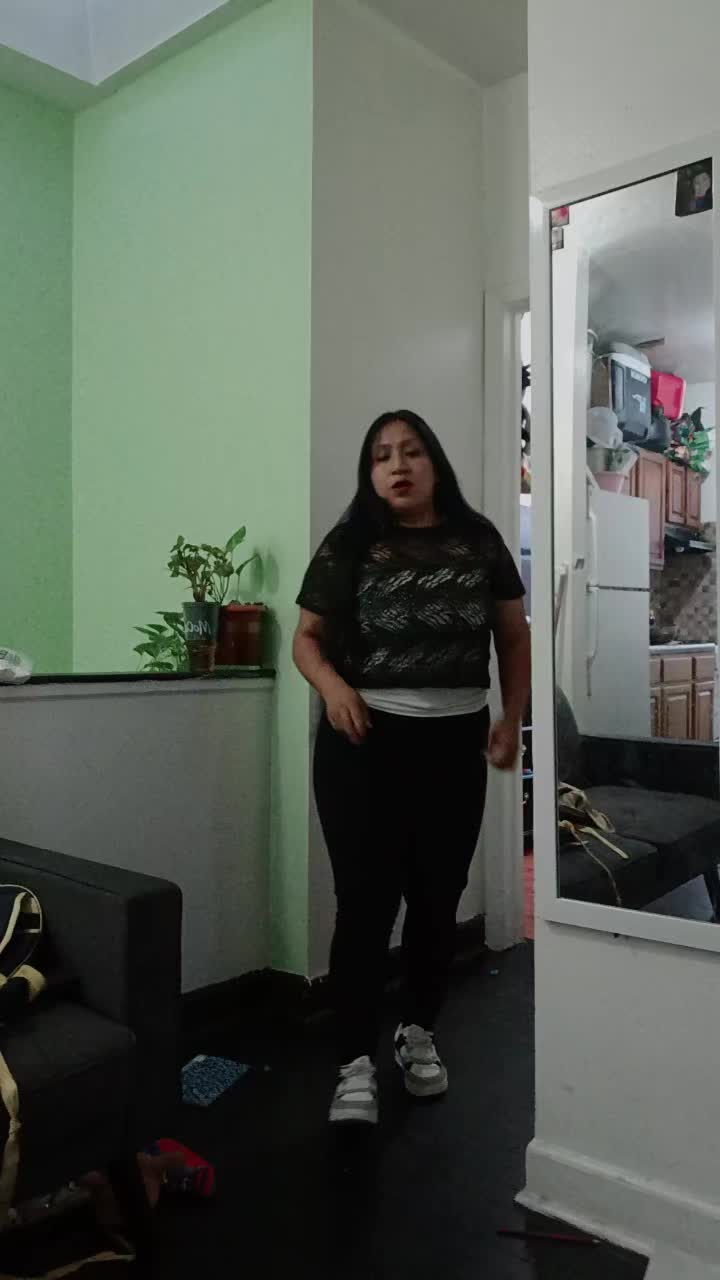 @Claudis Tuba...🇪🇨..🇺🇸