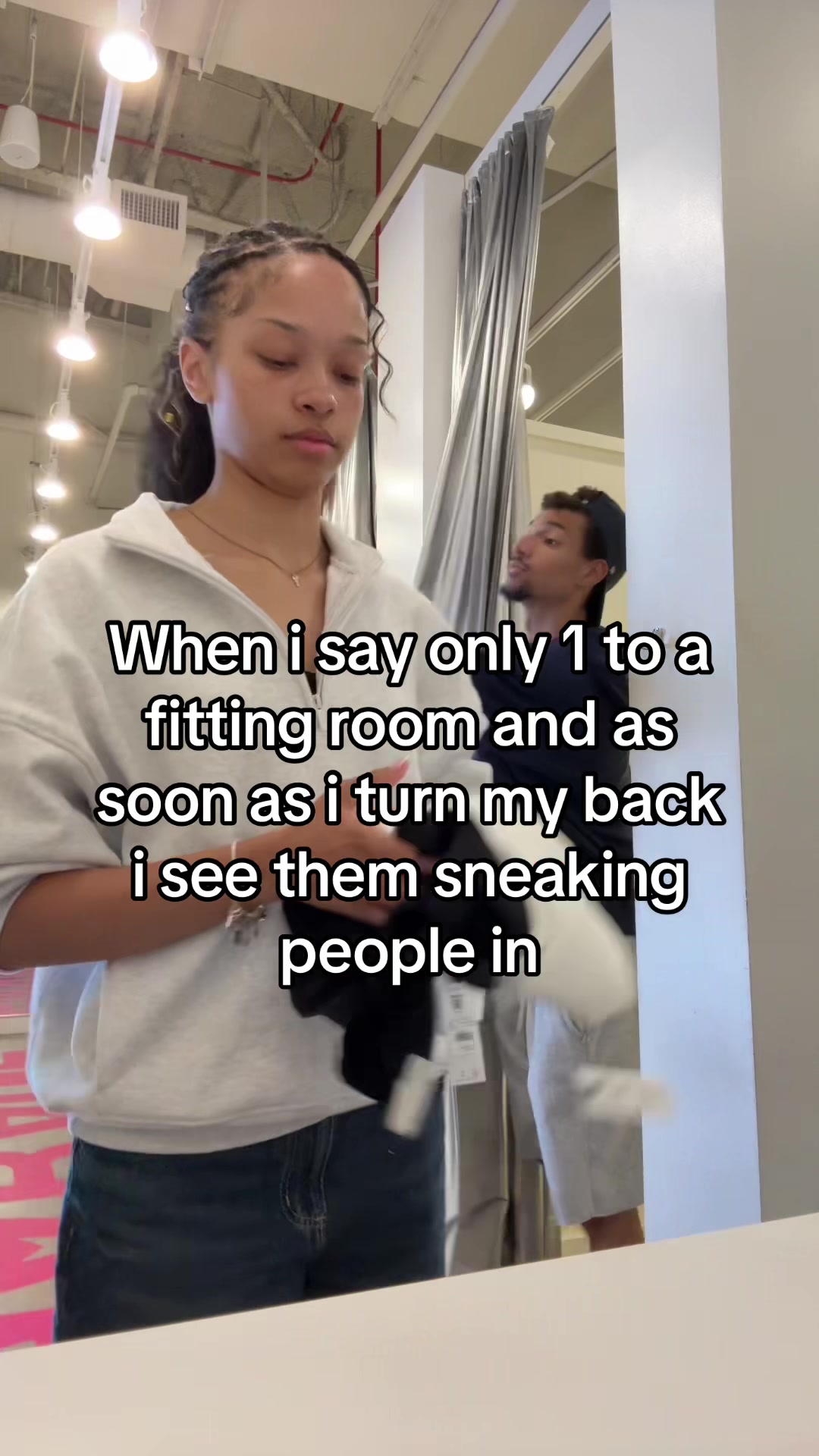 @_kirajohnsonn