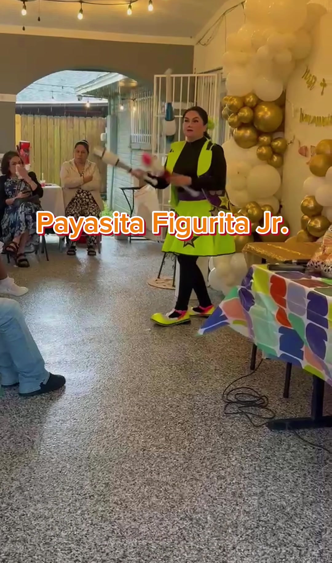 @Payasita Figurita Jr.