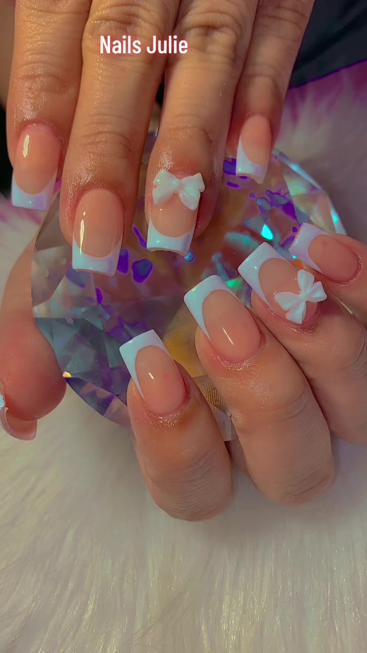 @NAILS JULIE