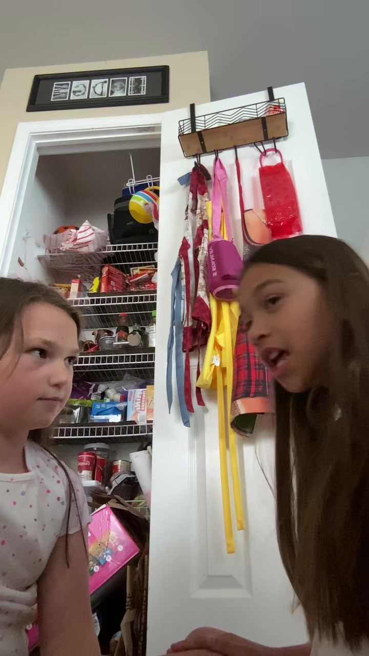 @MommyAndGirlyWhirl