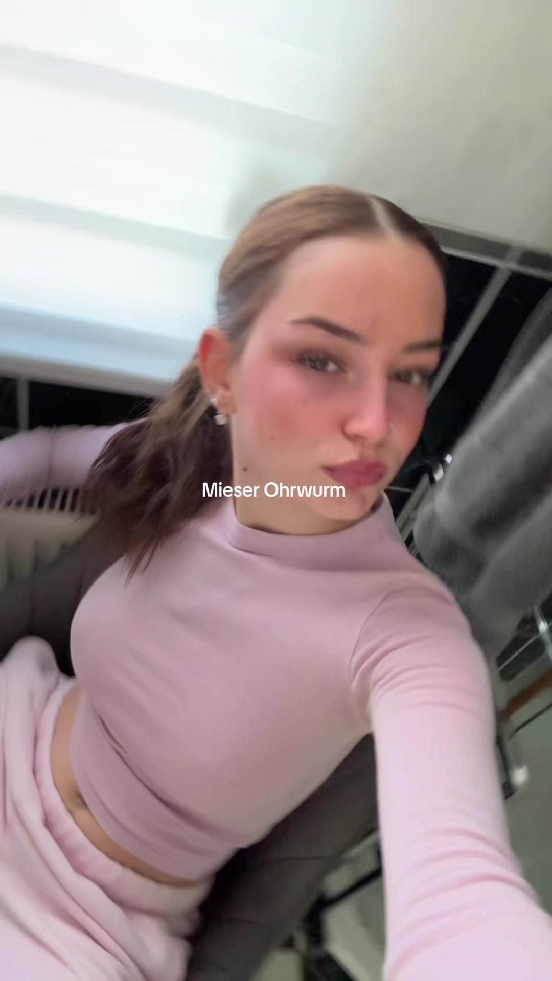 @𝐇𝐀𝐍𝐍𝐀𝐇𝐋𝐔𝐈𝐒𝐈𝐄𝐍𝐍𝐄