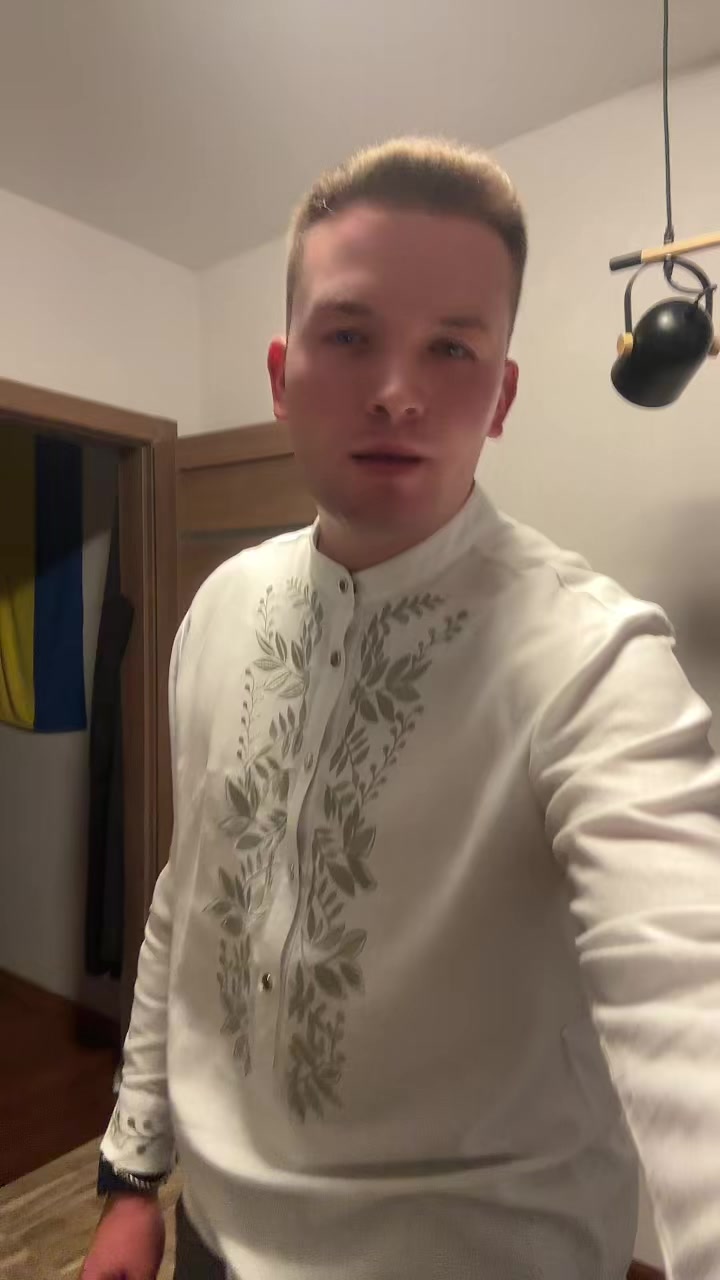 @Рома
