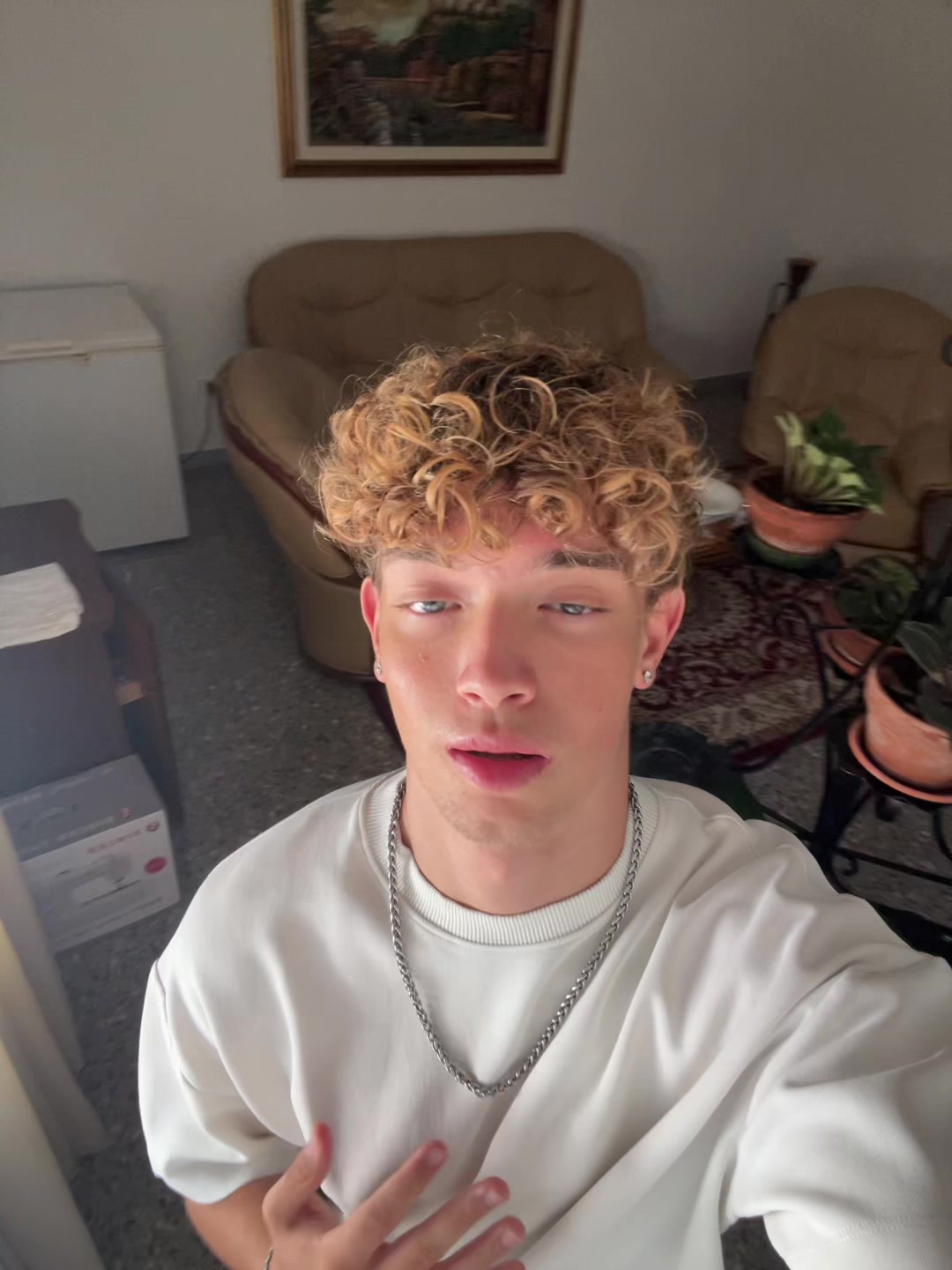 @𝓨 𝓛 𝓘 𝓐 𝓝💎