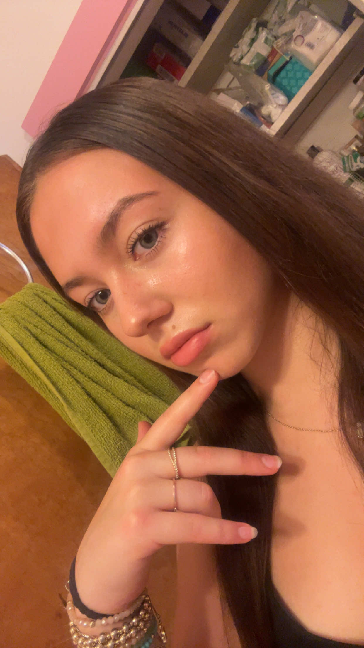 @𝓏𝒶𝓇𝒶💫