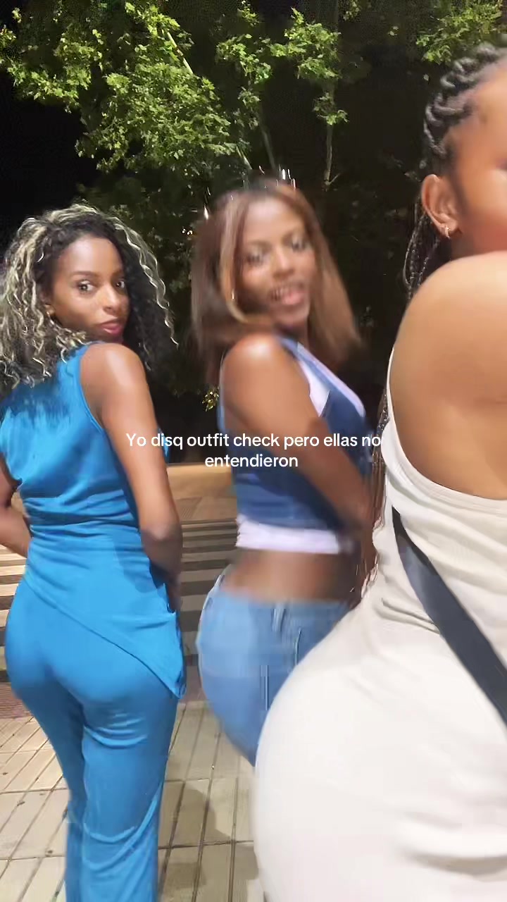 @Daniella D’Vall