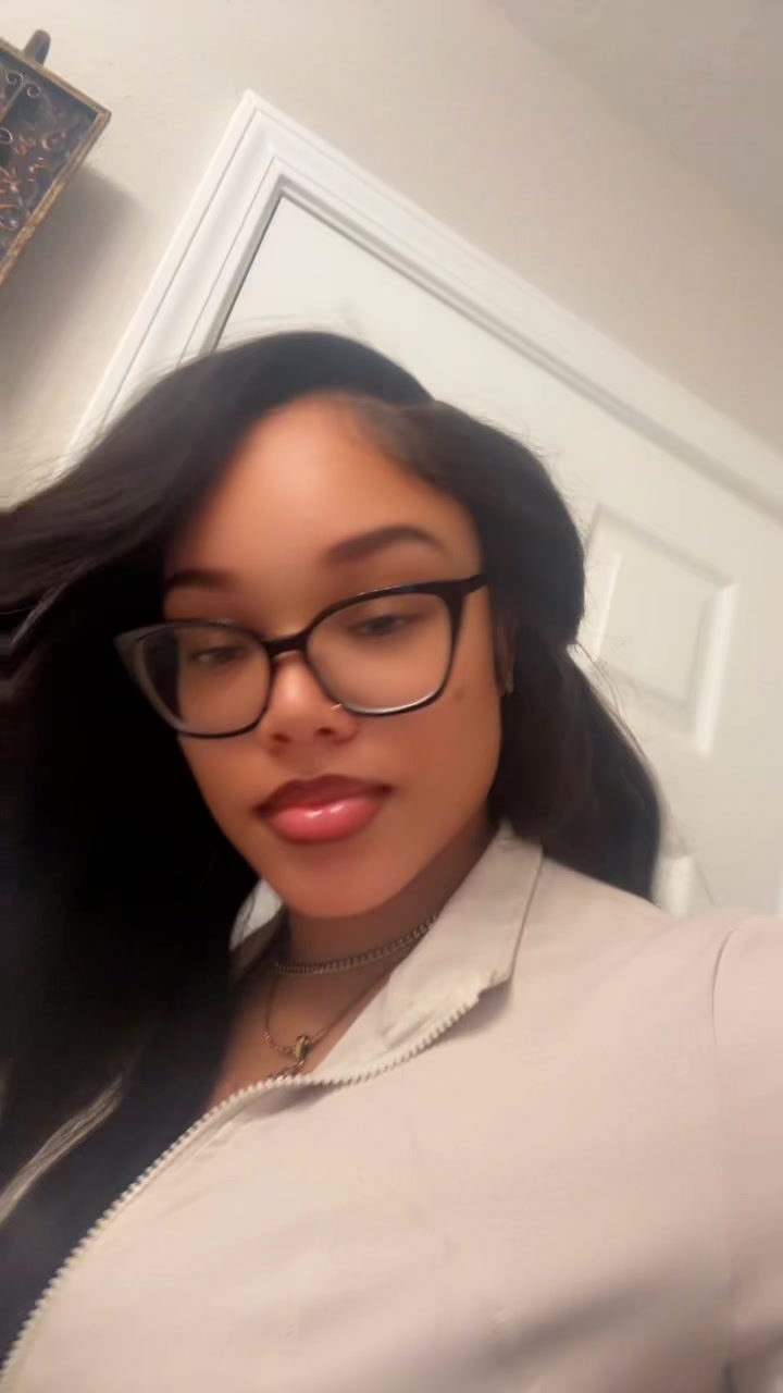 @Spotlight Shanell ๐