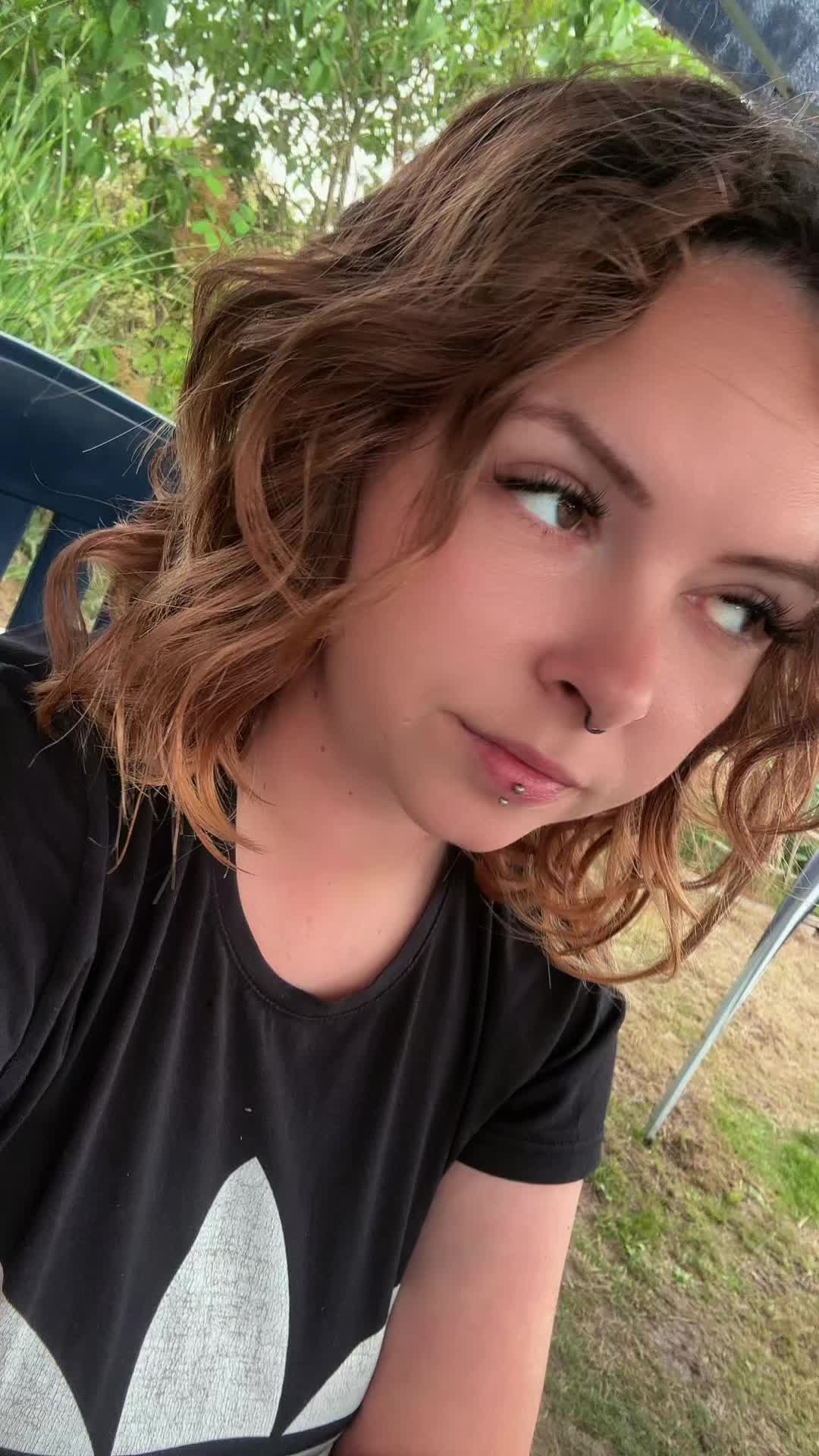 @Leksi