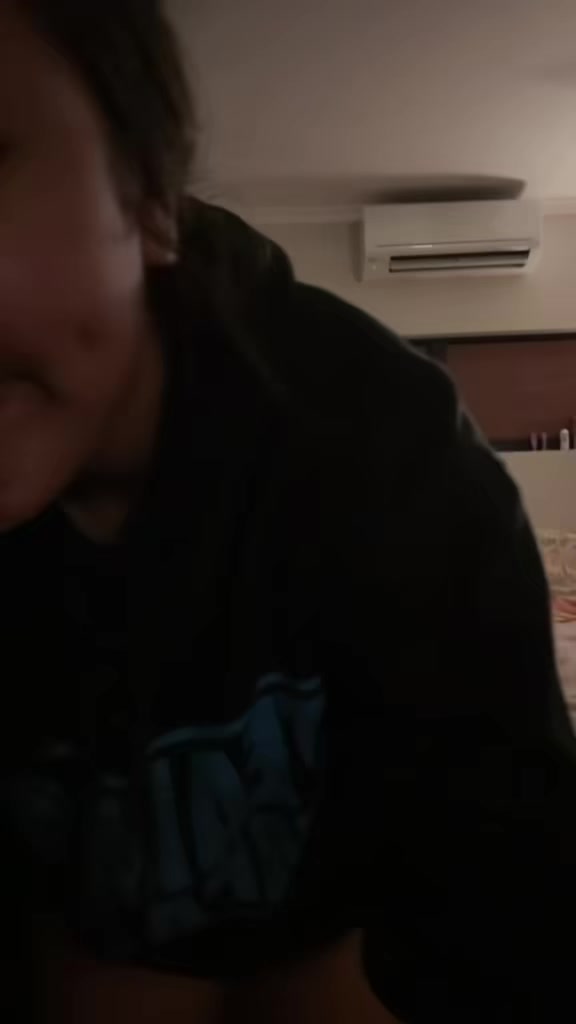@.....