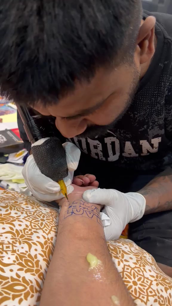 @permanent tattoo silent art