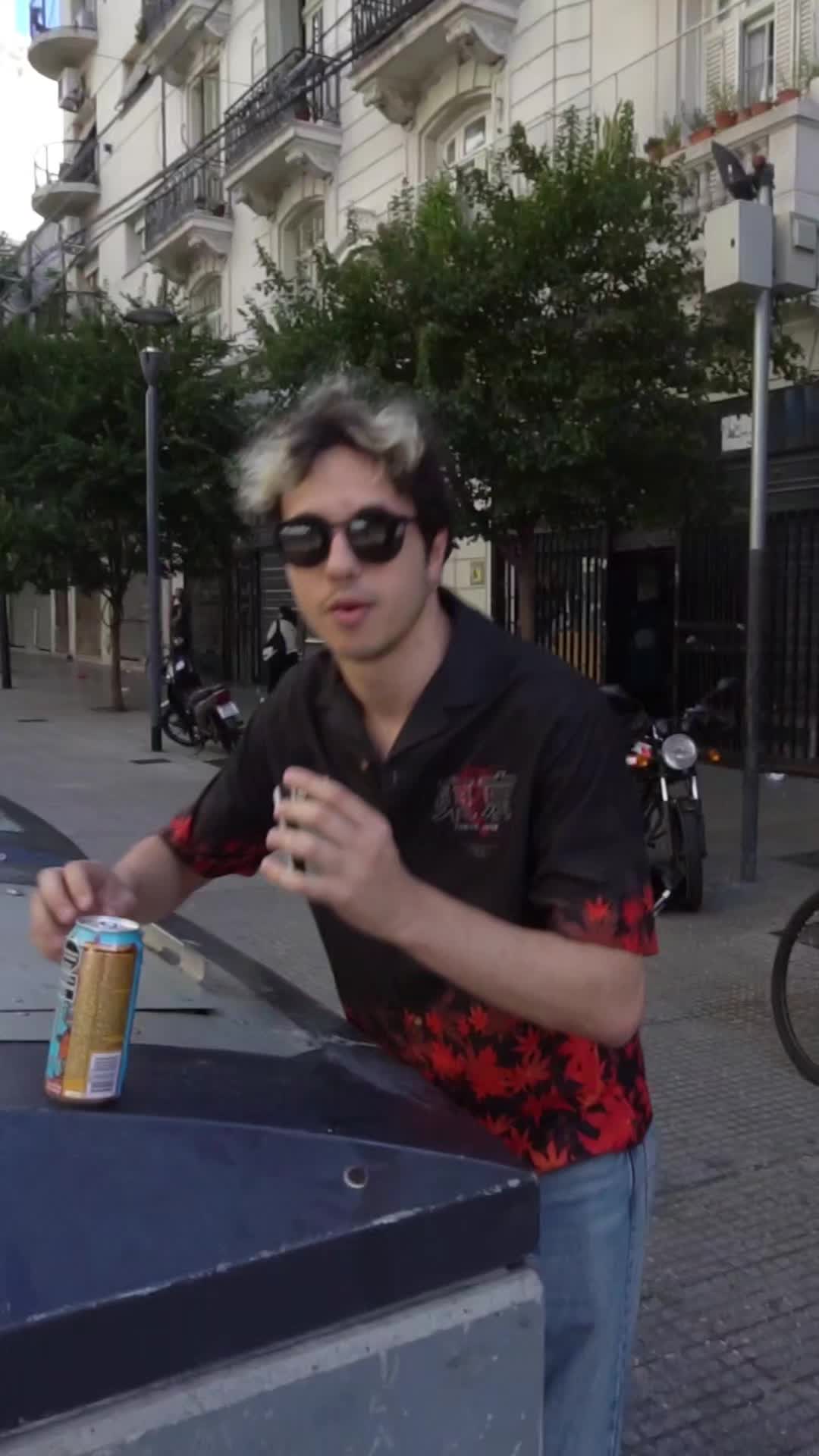 @Tombeado