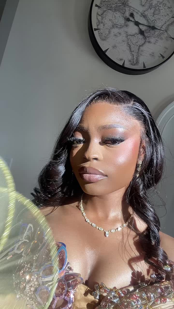 @👸🏽