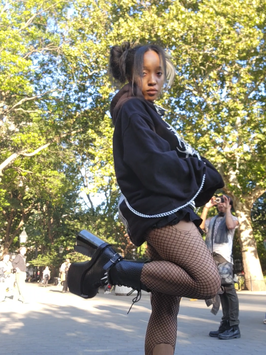 @Alyx Valoria