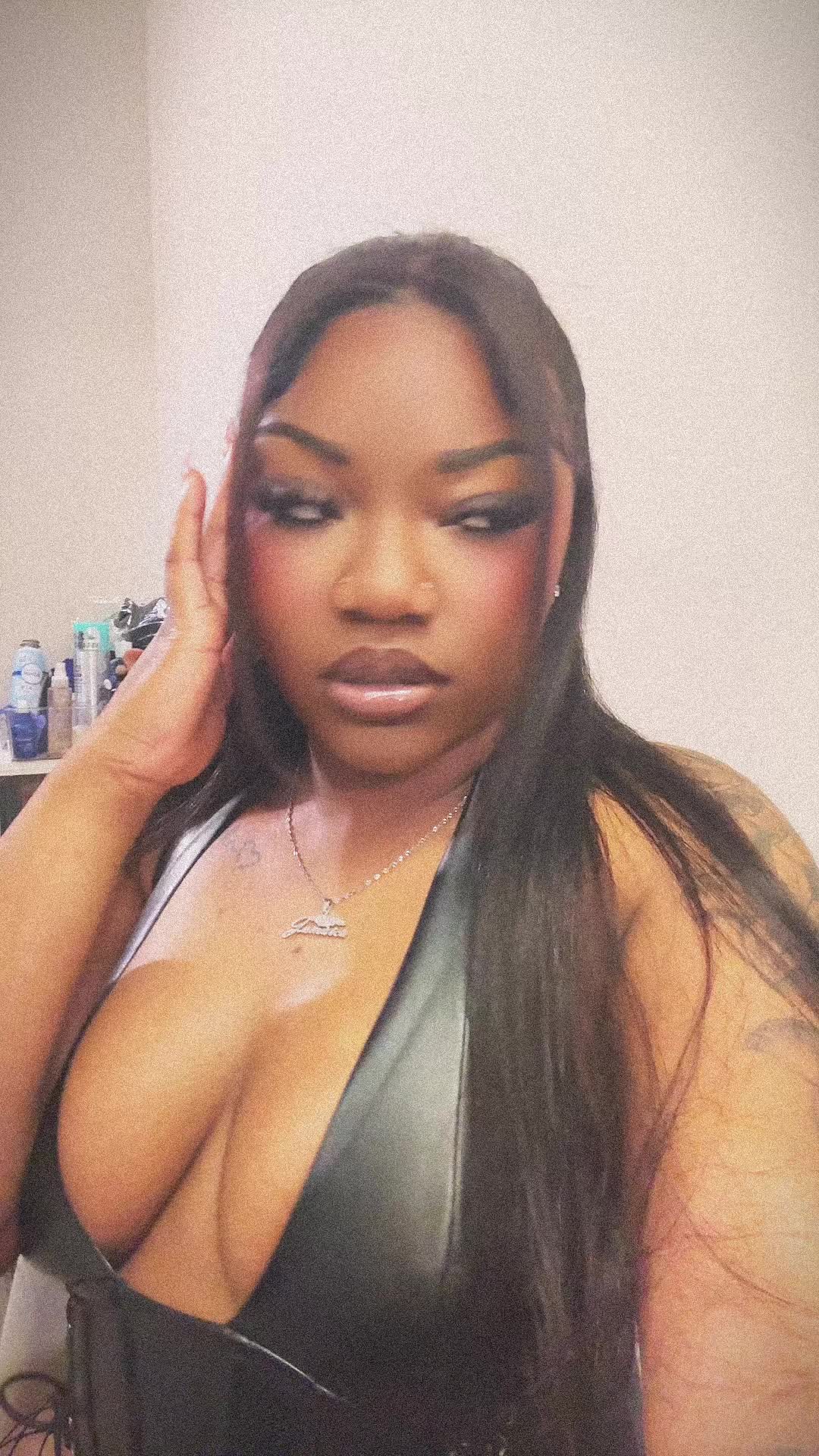 @BIGBRATT ☆