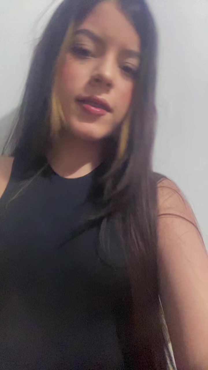 @𝔇𝔲𝔩𝔠𝔢 𝔊𝔬𝔪𝔢𝔷👸🏻