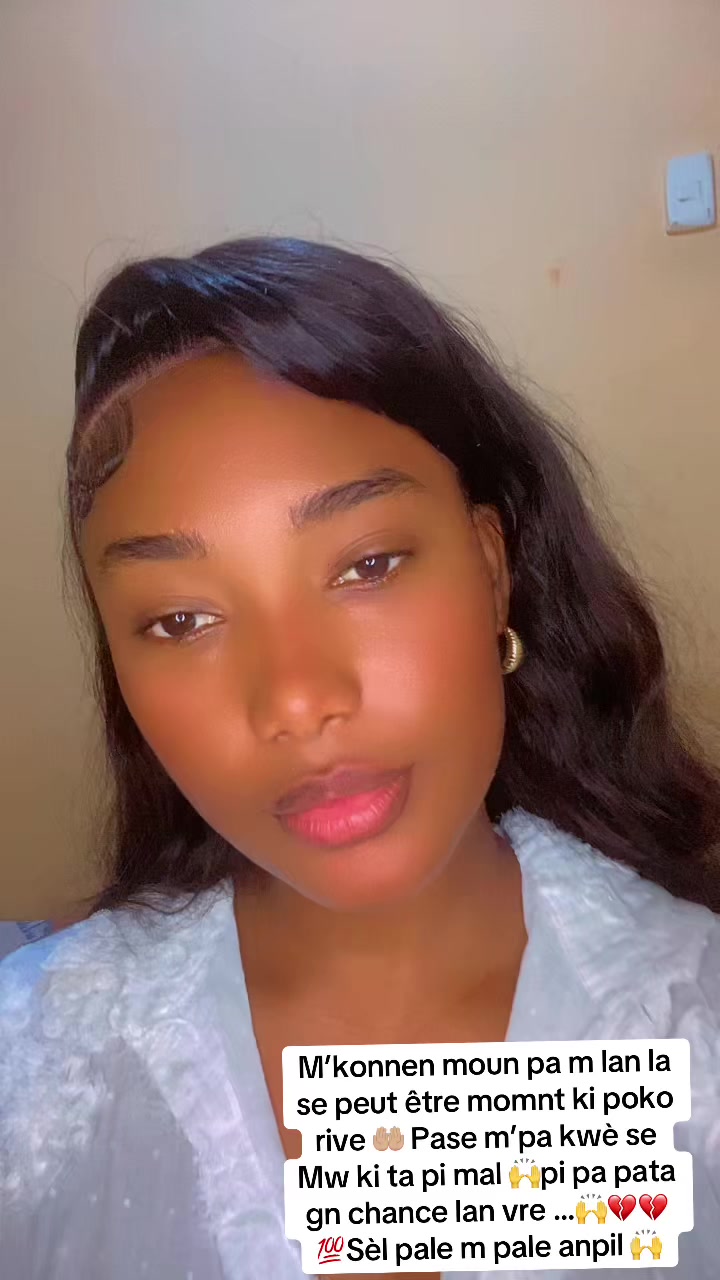 @Ashoolie.🎀
