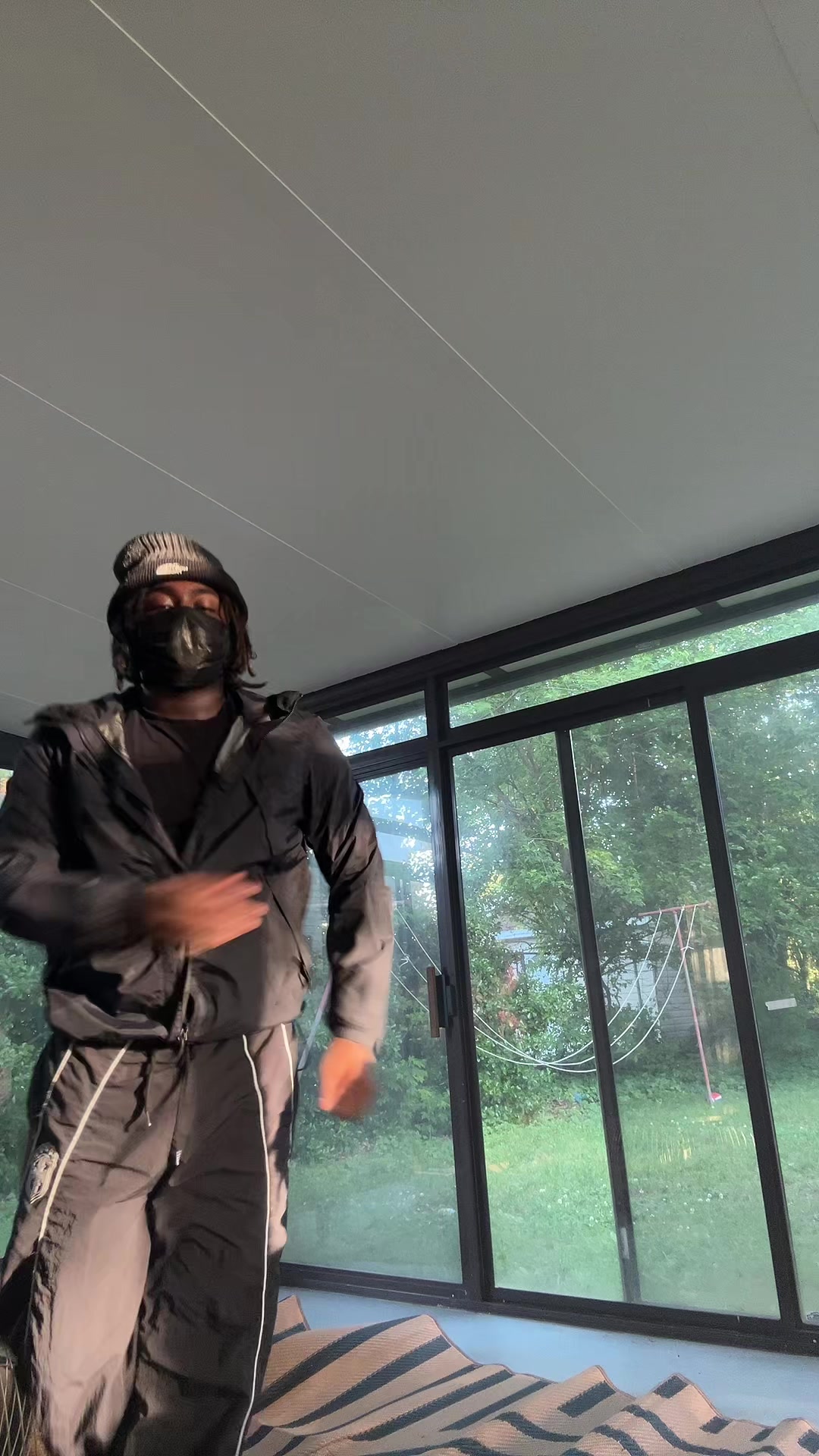 @C4