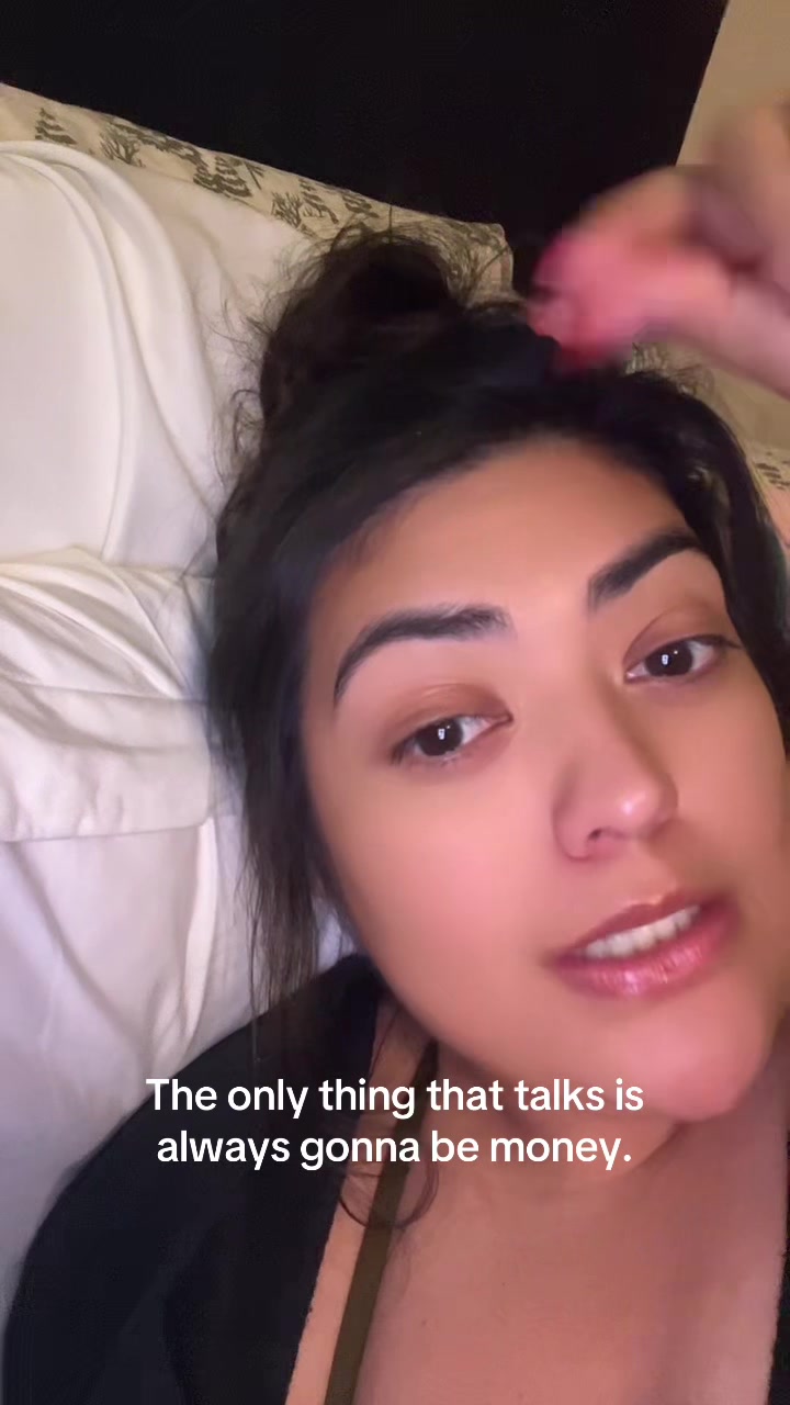 @KarinaOutOfOffice