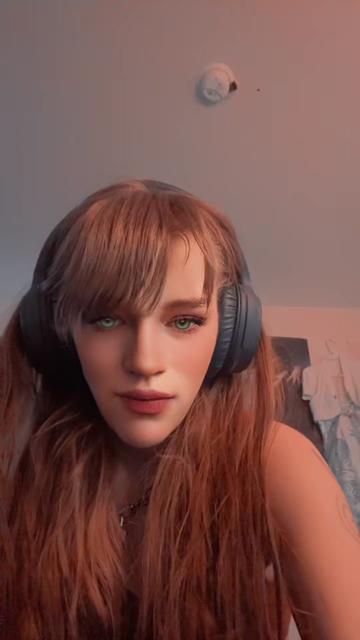 @queendarknesswolfs420