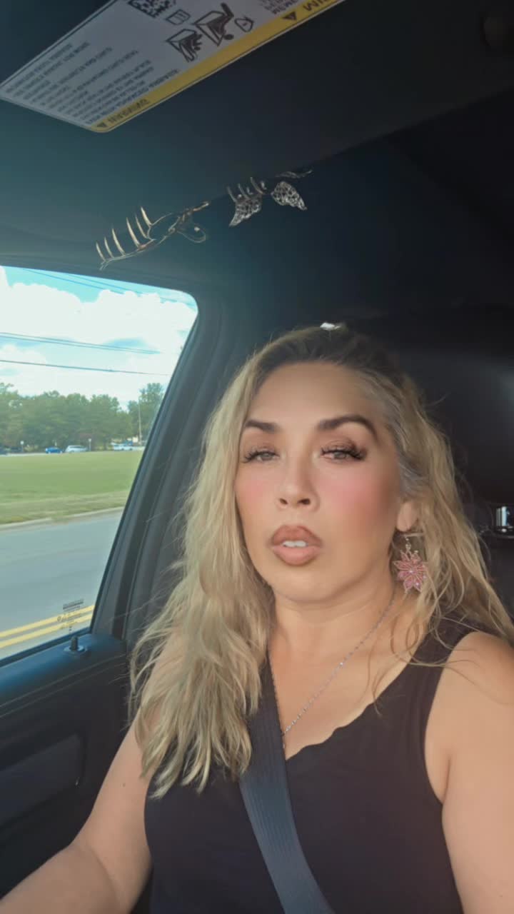 @bella Teran