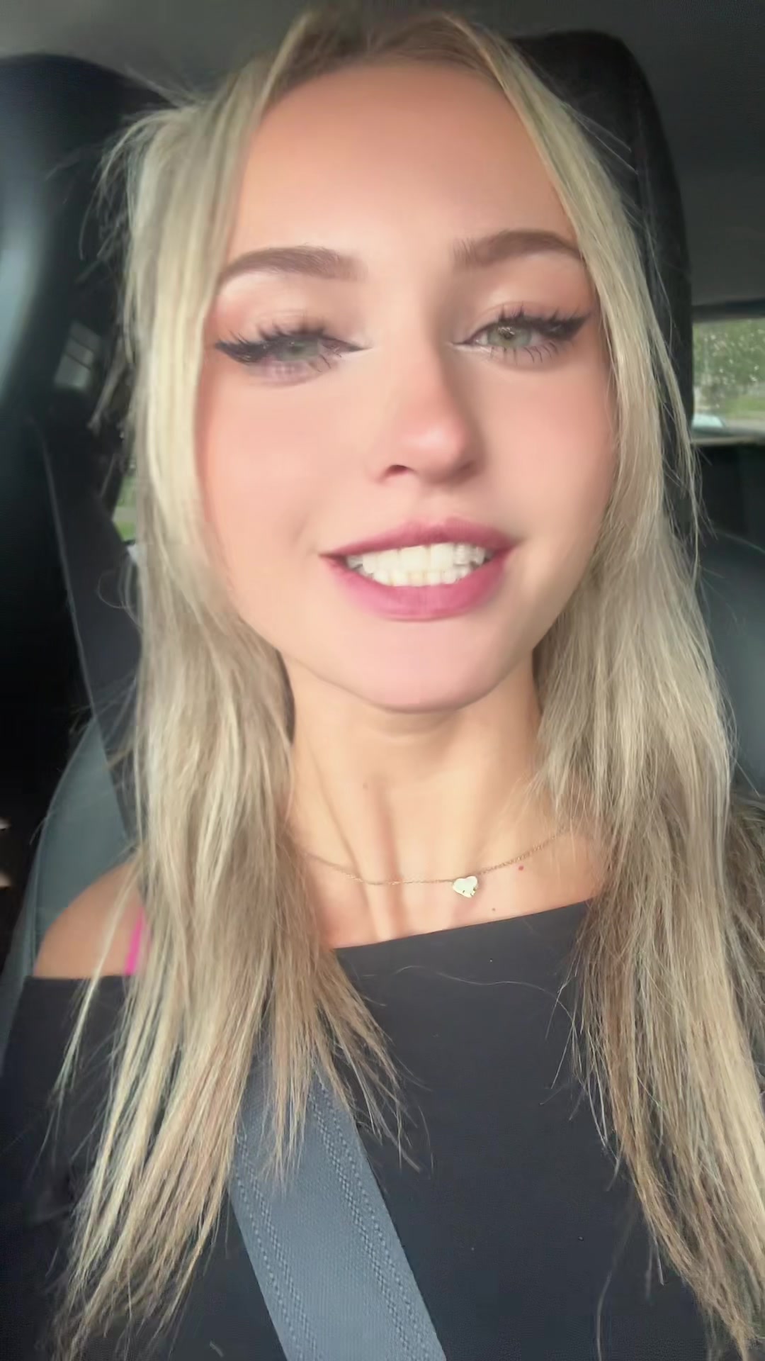 @hotinsaneblondegrlx