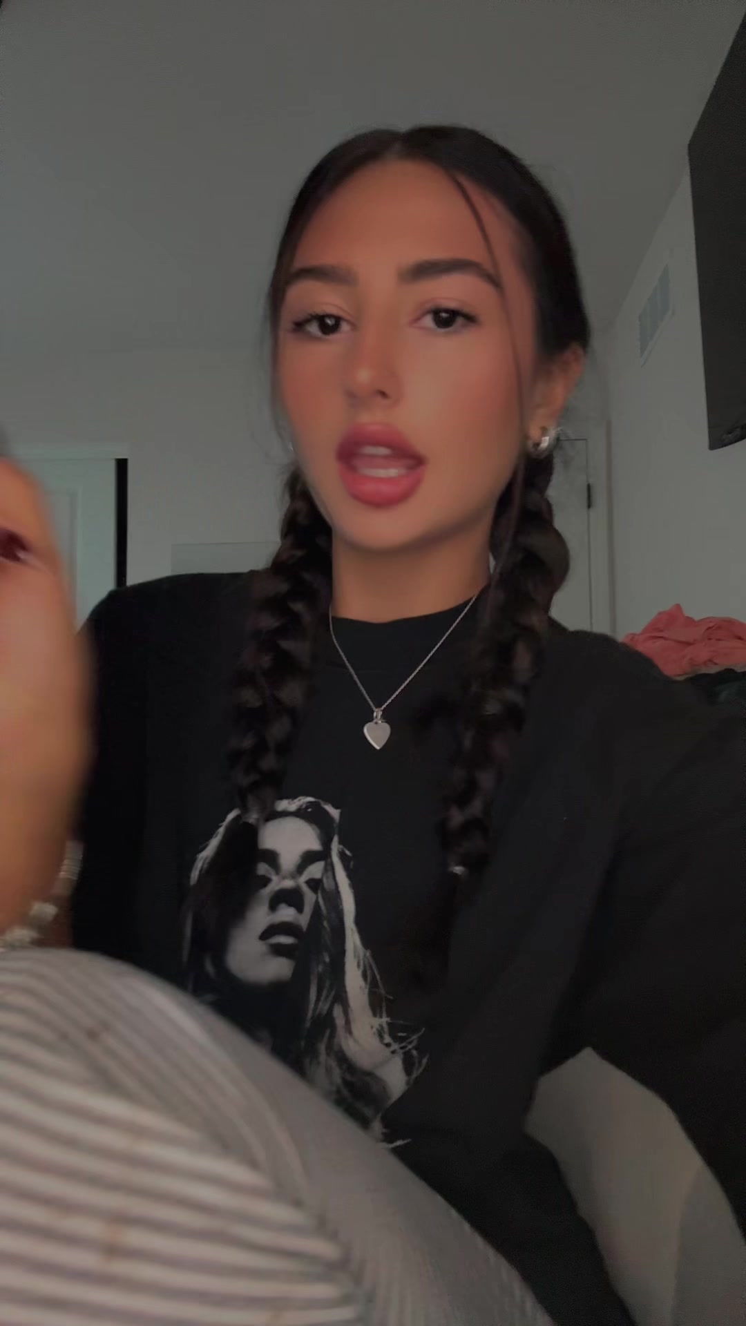 @selena