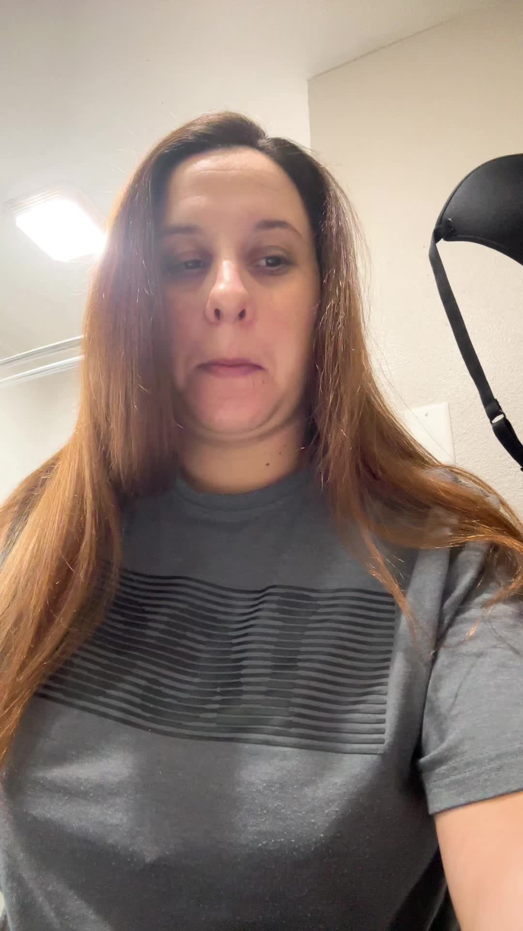 @Leana