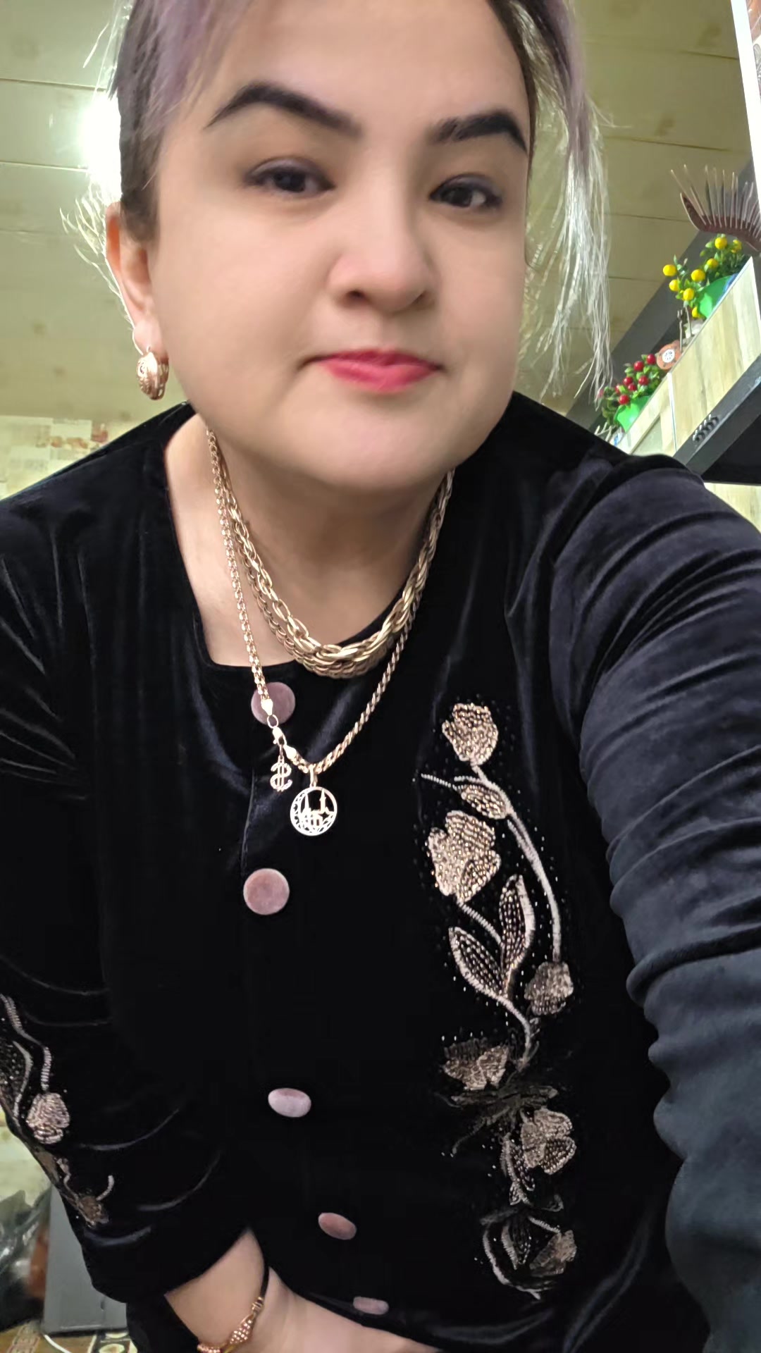 @shoira2281