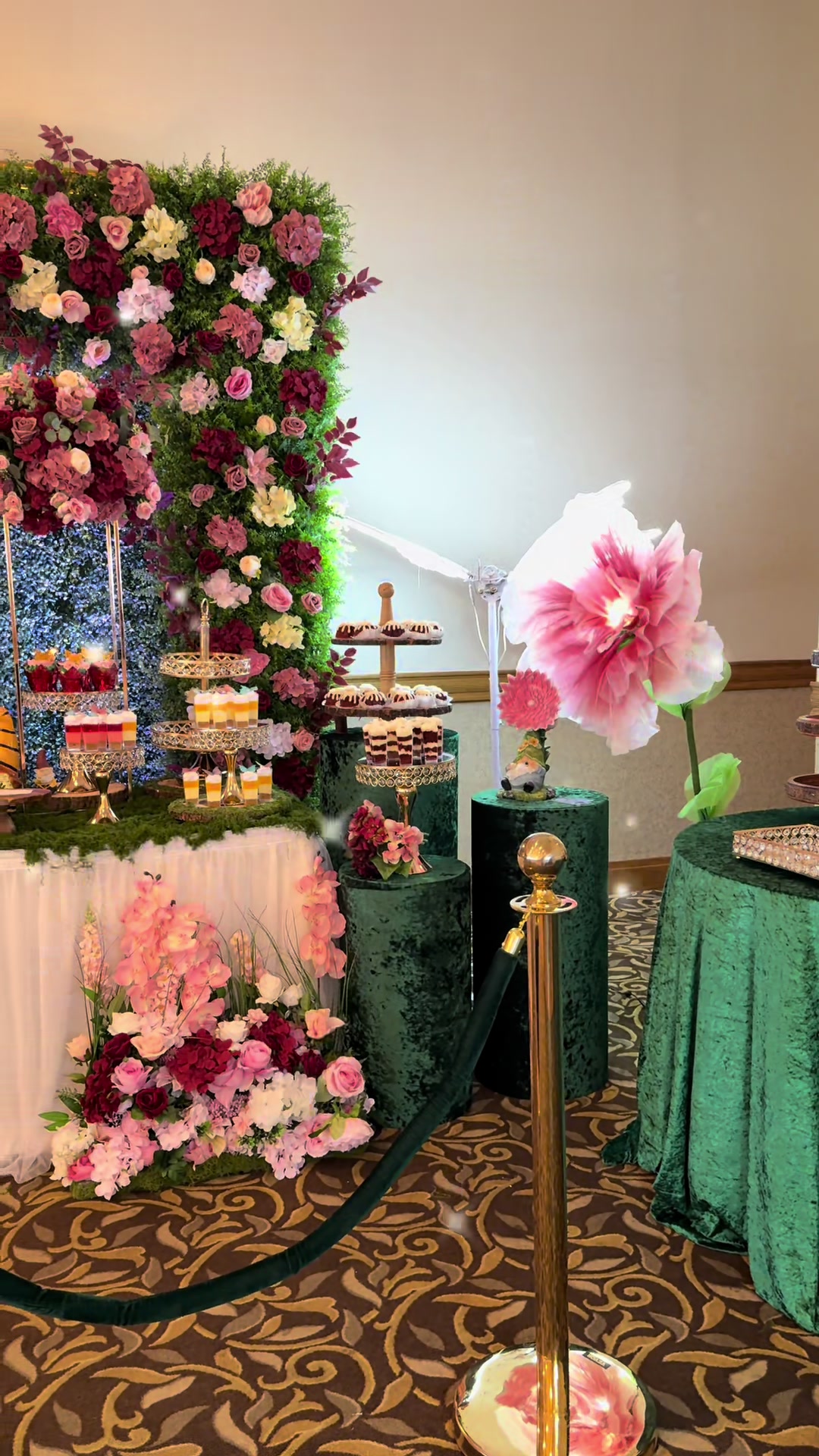 @PinkLadyDecorations