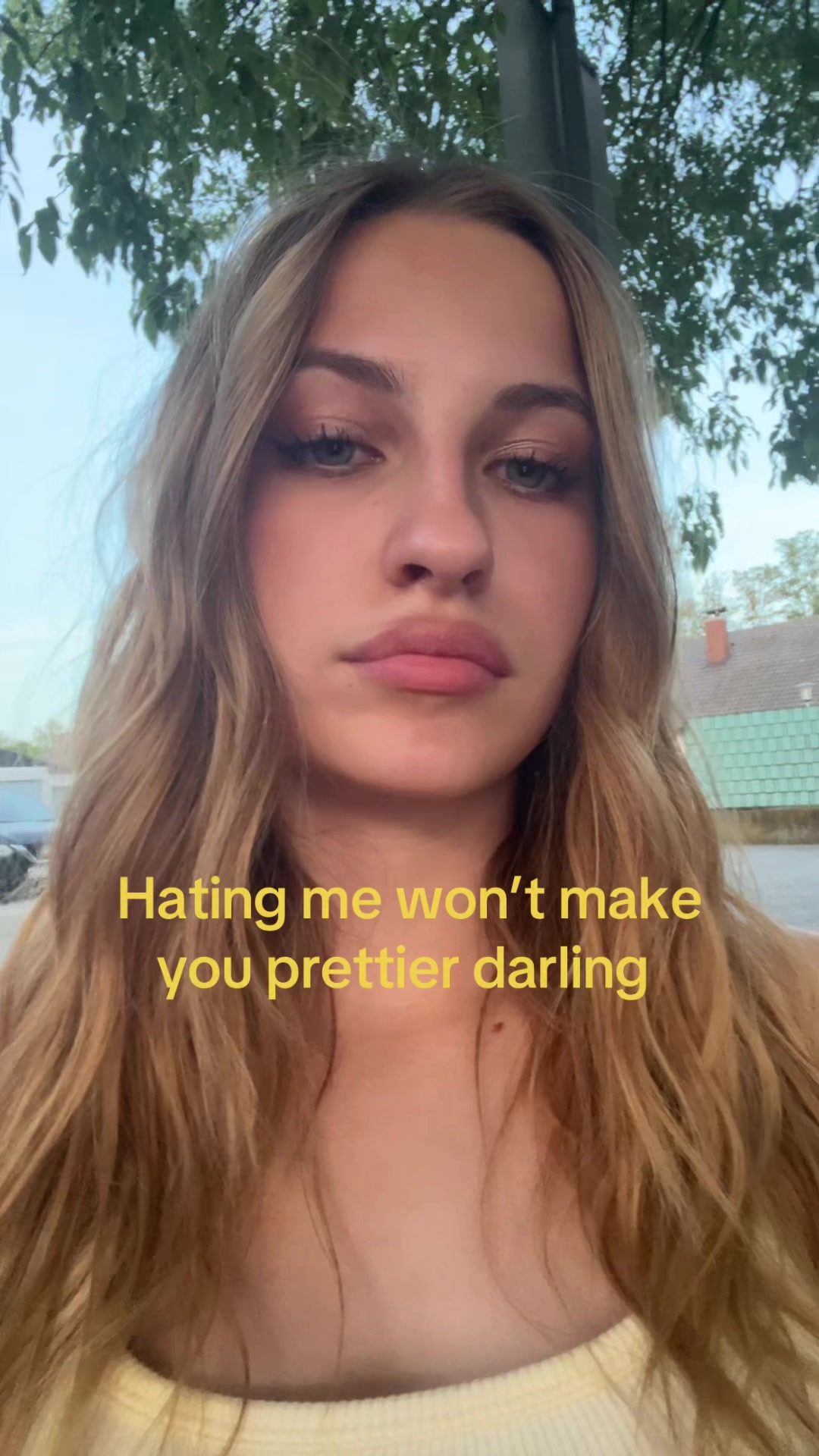 @️