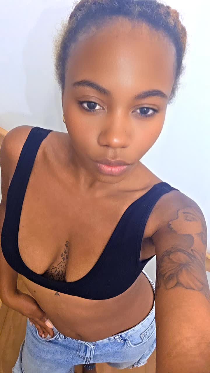 @Nana🇭🇹