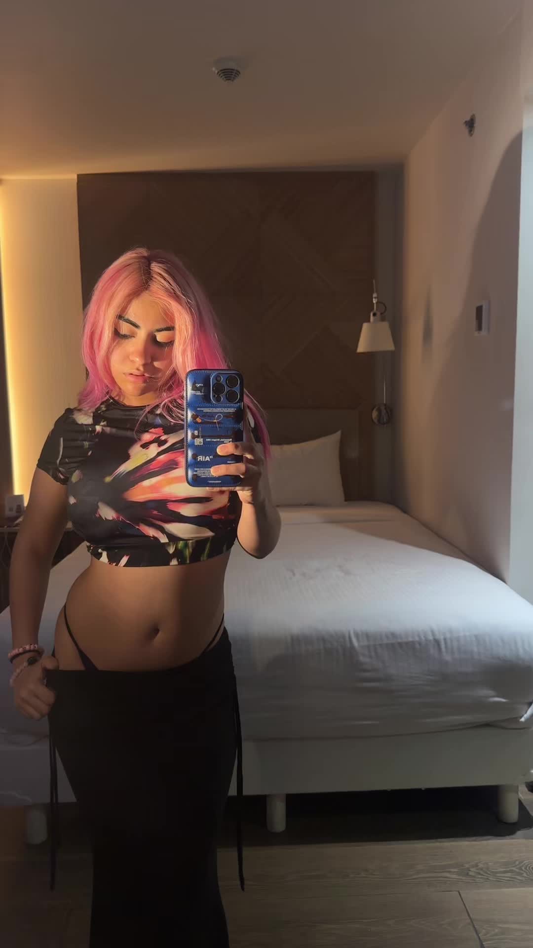 @Crazypink
