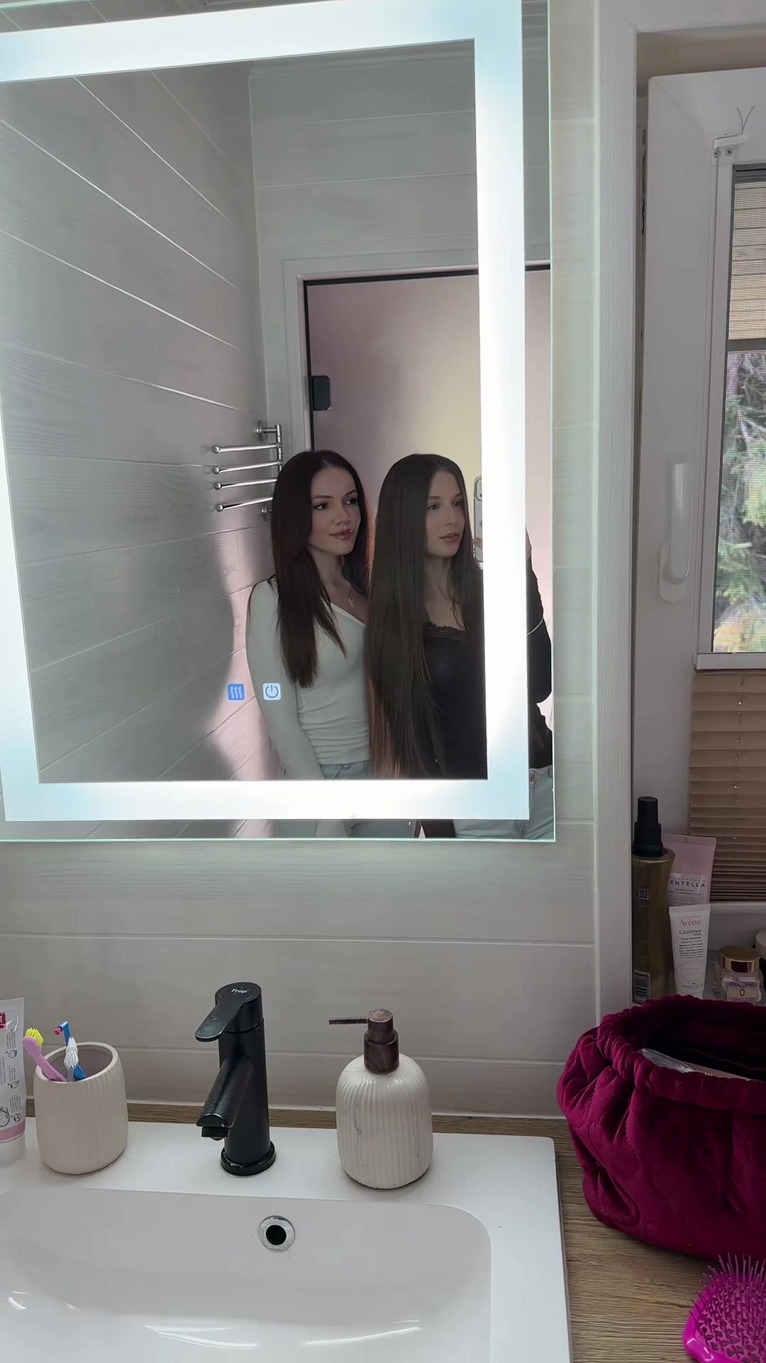 @Lesichka